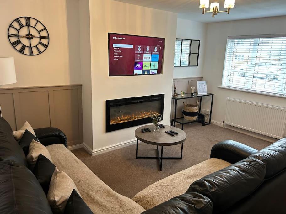 Fresh, Fully Equipped Modern House Can Sleep 5 Kiveton Park Exterior photo